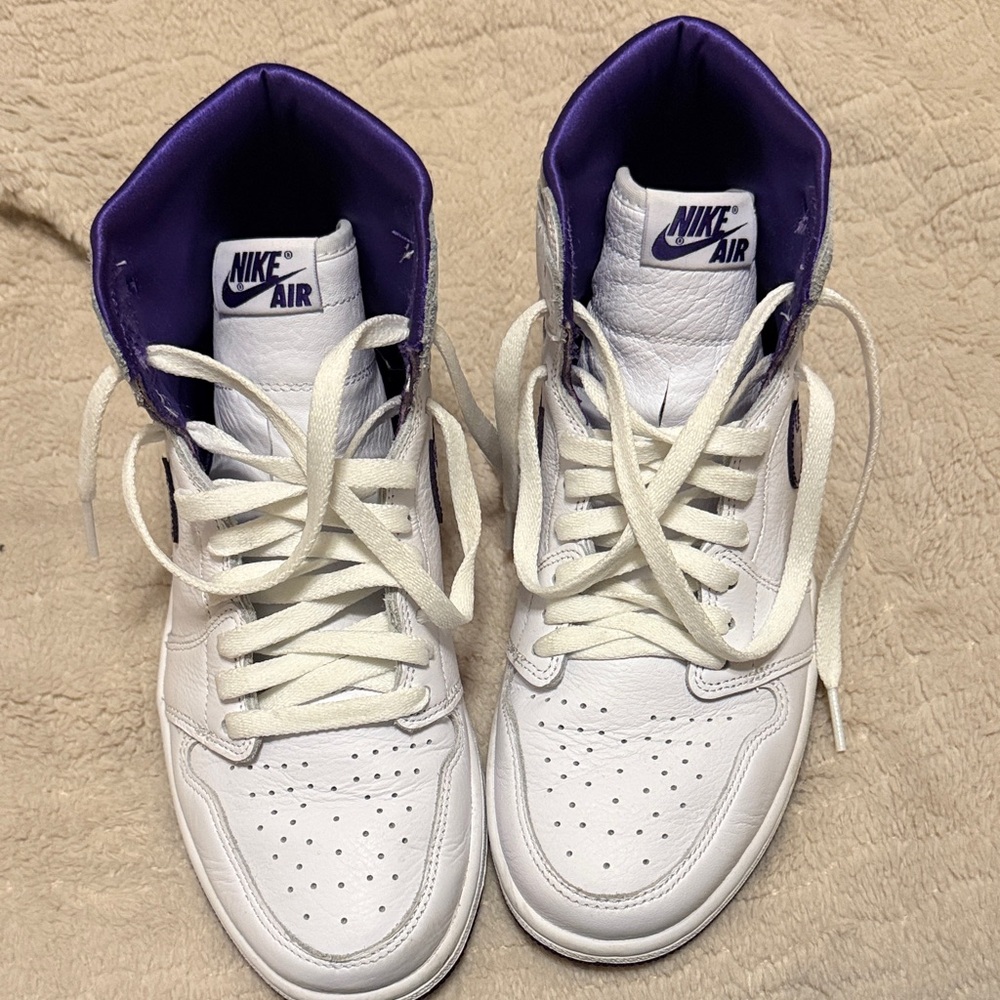 Nike High-Top Sneakers in White and Purple